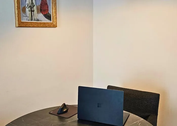 Apartman Art Boutique - Business Ready & Mid-term