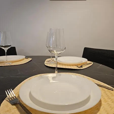 Art Boutique - Business Ready & Mid-term *