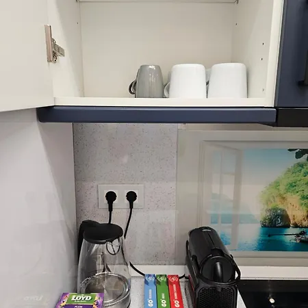 Art Boutique - Business Ready & Mid-term *