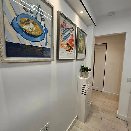 Art Boutique - Business Ready & Mid-term