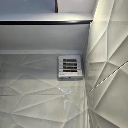 Art Boutique - Business Ready & Mid-term Apartment