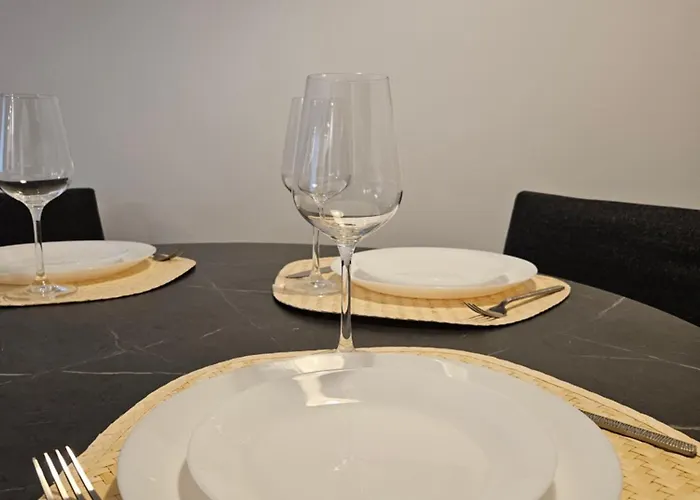 Art Boutique - Business Ready & Mid-term *