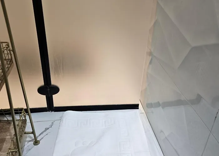 Art Boutique - Business Ready & Mid-term Daire *