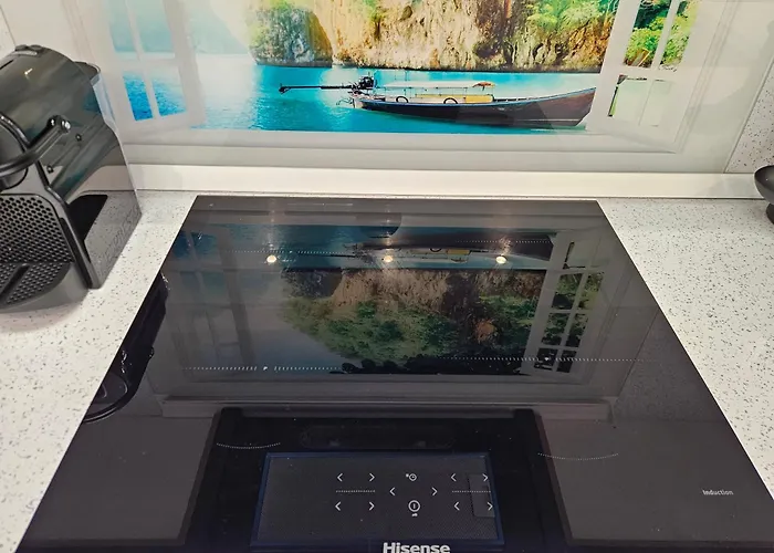 Art Boutique - Business Ready & Mid-term